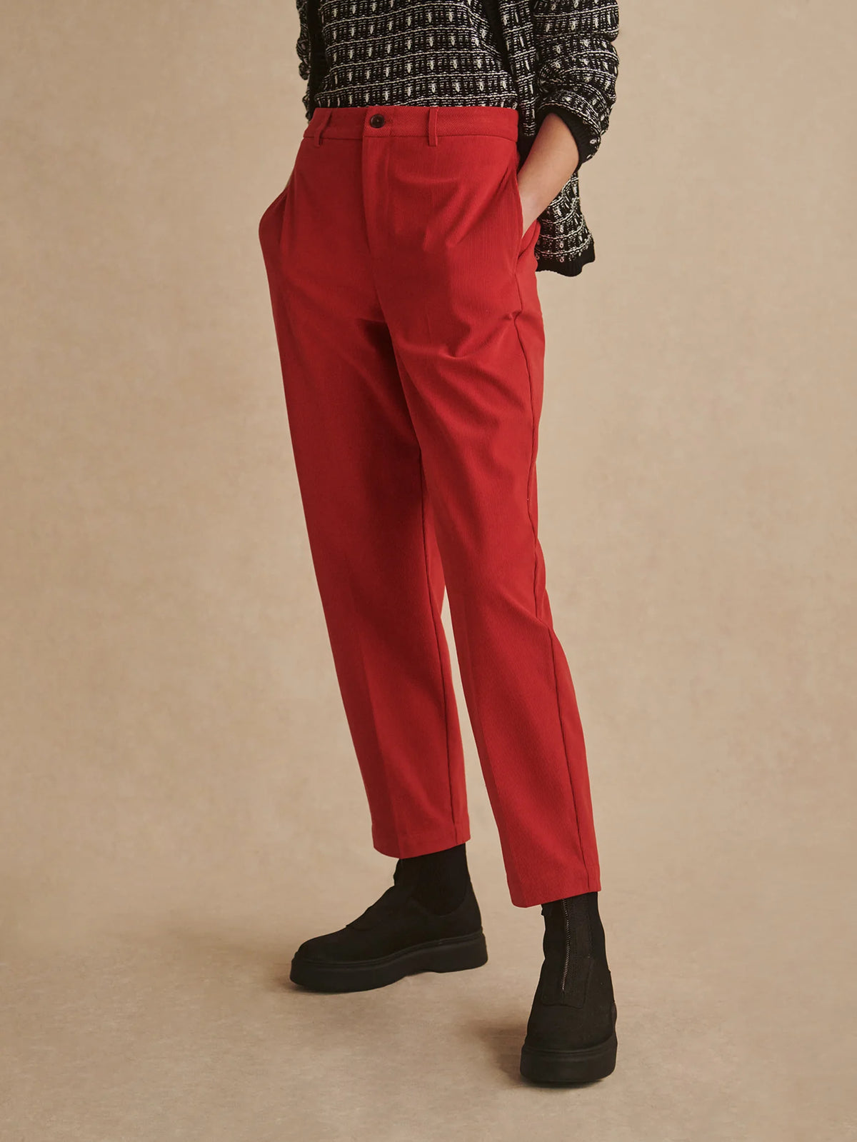 Stretch Needle Cord Slim Tapered Trouser