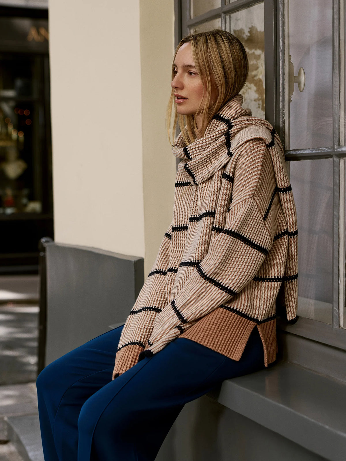 Almeida Knit Scarf