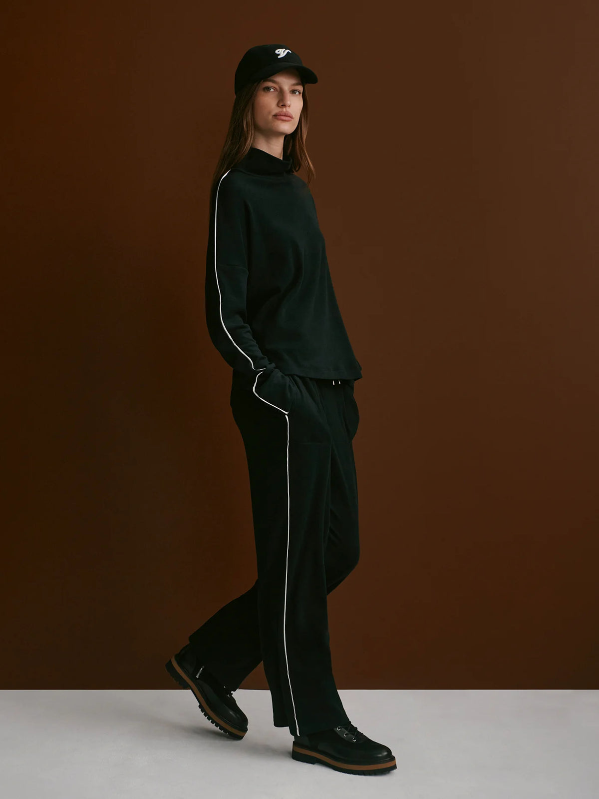 Brushed Rib Straight-Leg Pant 30